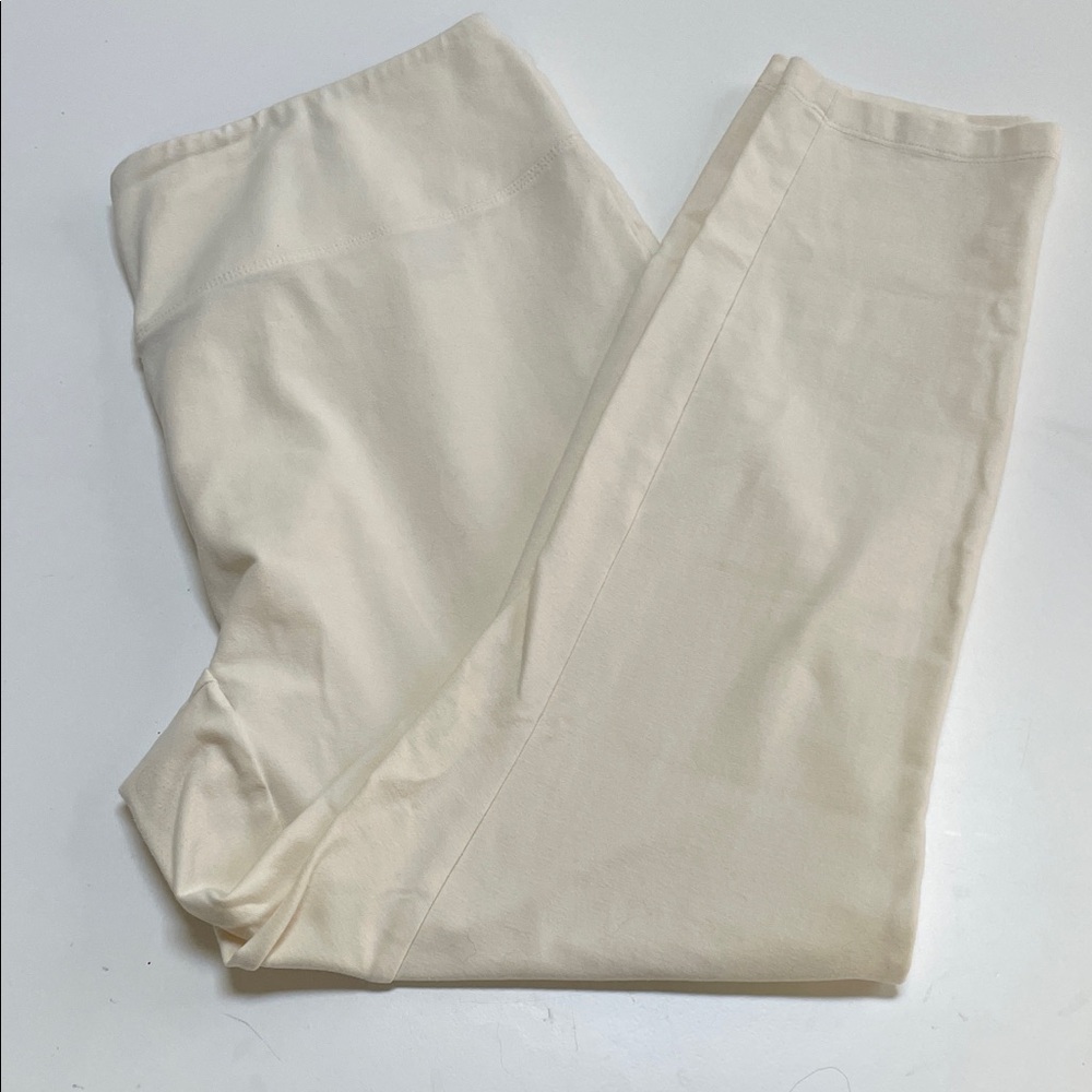 Gently loved. Women in Control Cream Leggings.